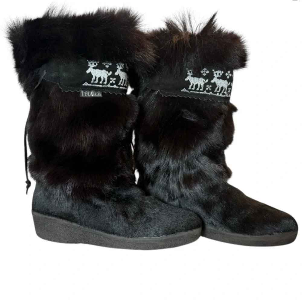 TEMARICA ITALIAN BLACK FUR SKI BOOTS WITH EMBROIDERED REINDEER 37Italy/6.5 US